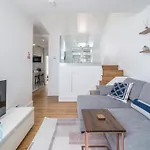 Boutique 2Br Apartment With Roof Terrace Near Tube - Central West Kensington Stay