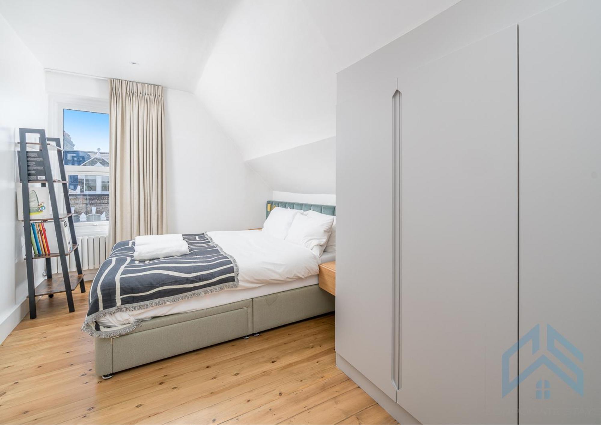 Boutique 2br With Roof Terrace Near Tube - West Kensington * Londres