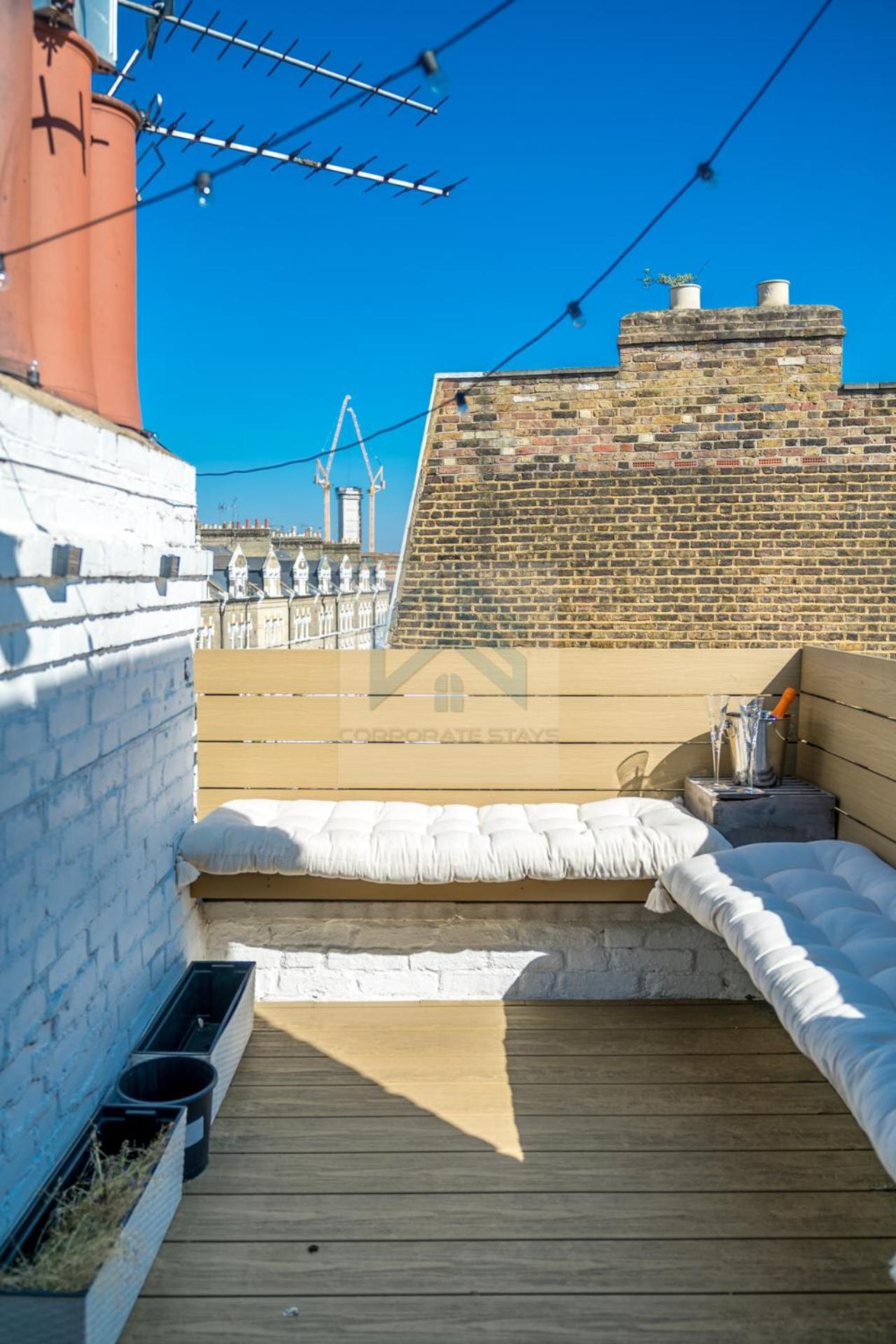 Boutique 2br With Roof Terrace Near Tube - West Kensington * Londres