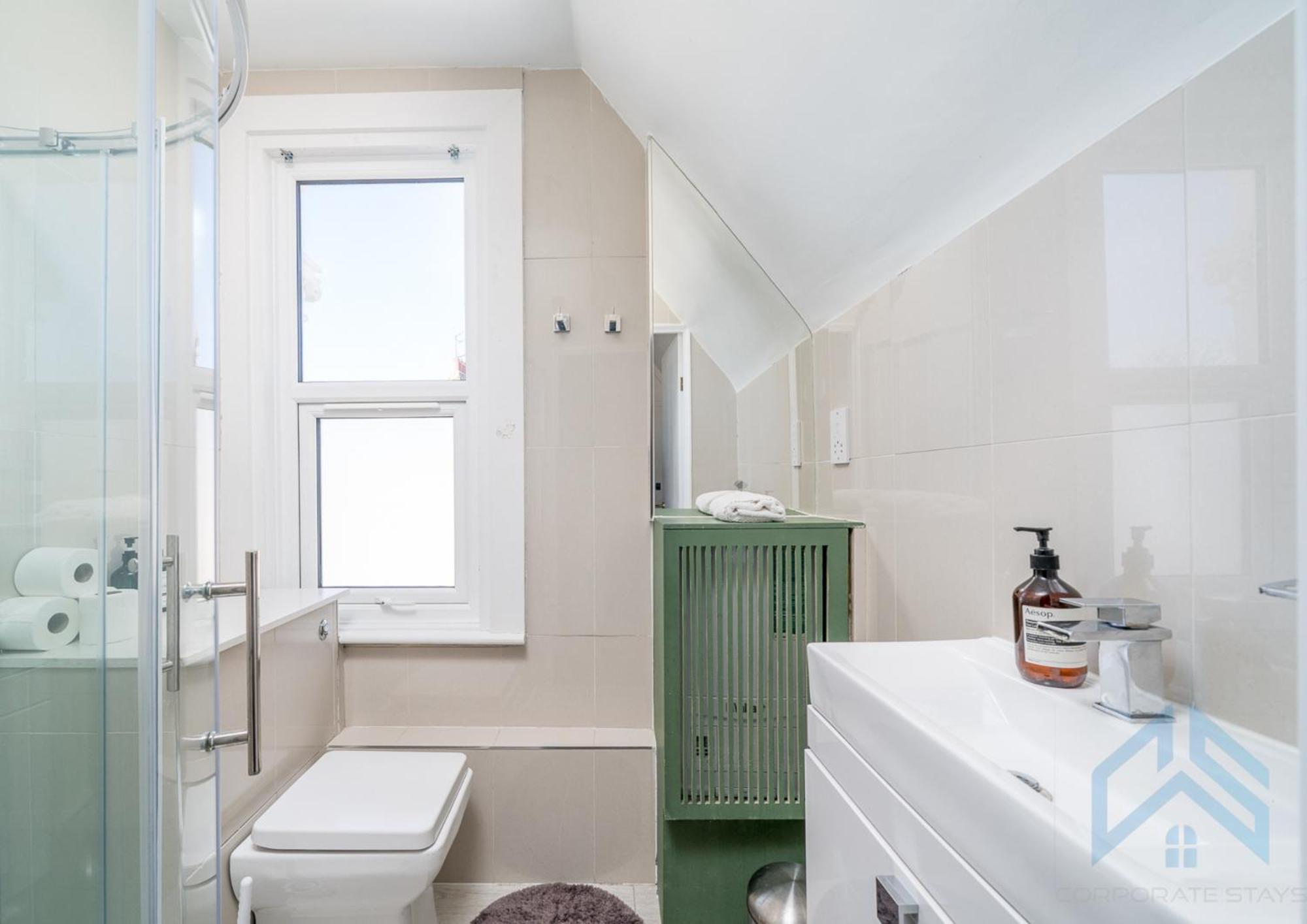 Boutique 2br With Roof Terrace Near Tube - West Kensington Londres
